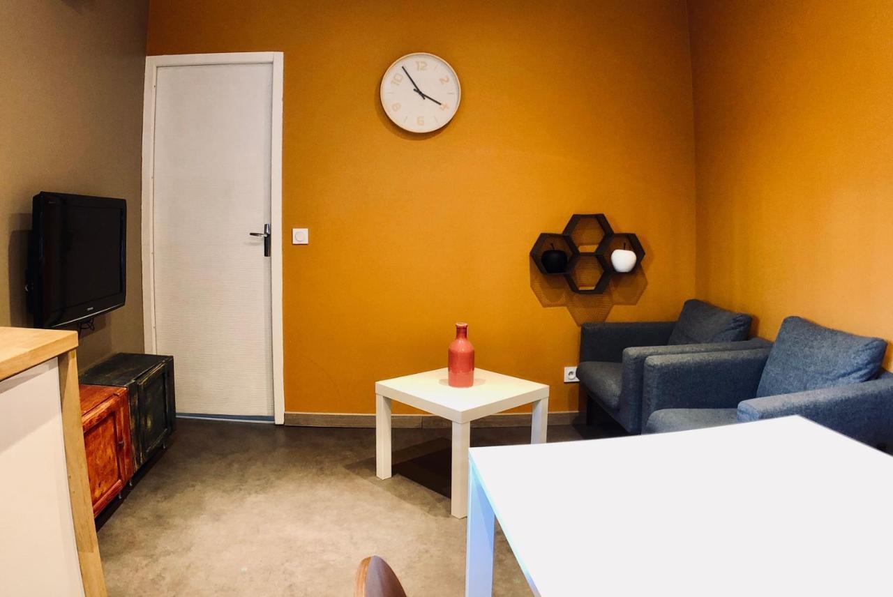 Appartements entre Provence et Camargue Tarascon Extérieur photo