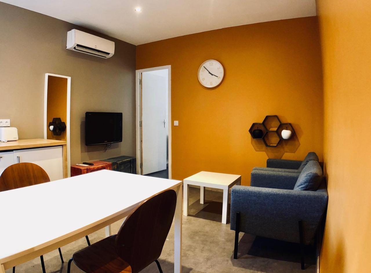 Appartements entre Provence et Camargue Tarascon Extérieur photo